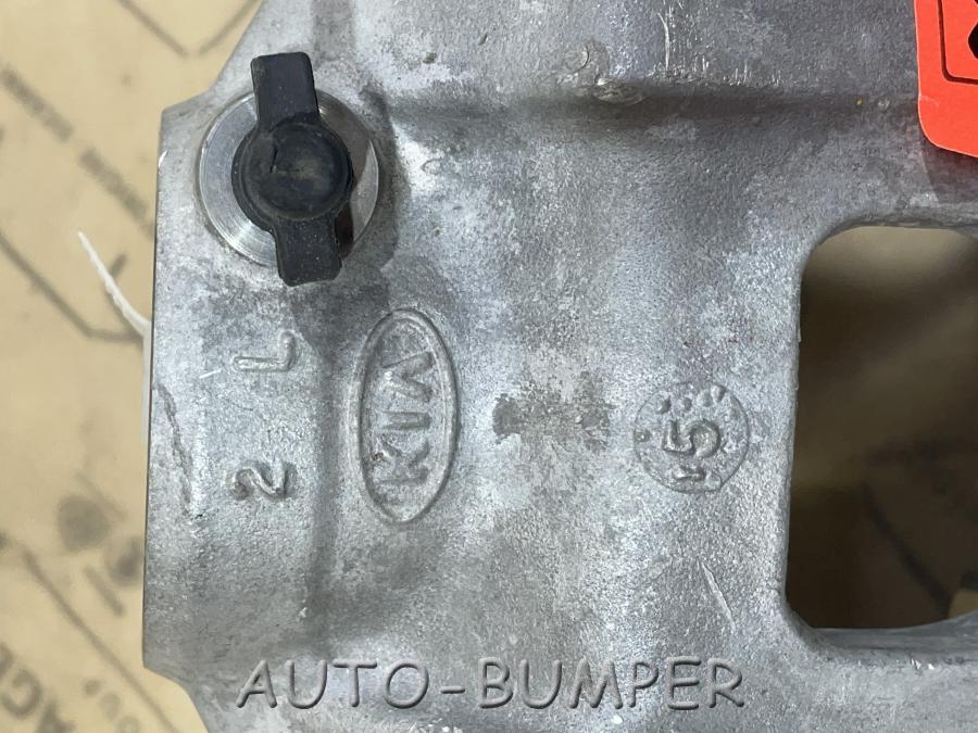 Kia Cerato 2004- Суппорт передний левый 581102F500 58130-2F500